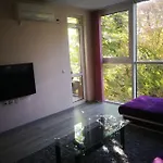 Apartament луксозен в идеалния център на град *