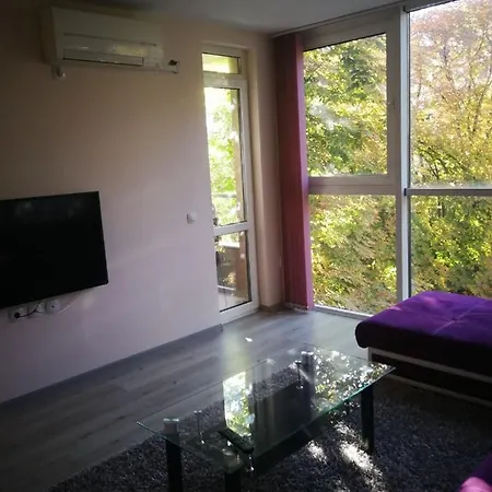 Apartament луксозен в идеалния център на град *