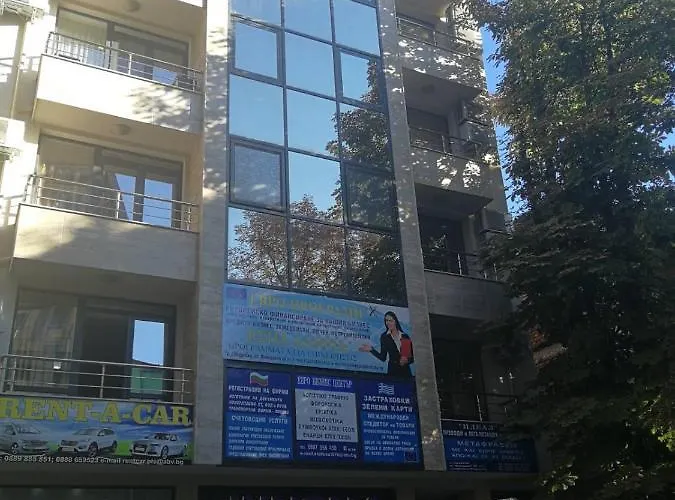 луксозен в идеалния център на град Apartamento *