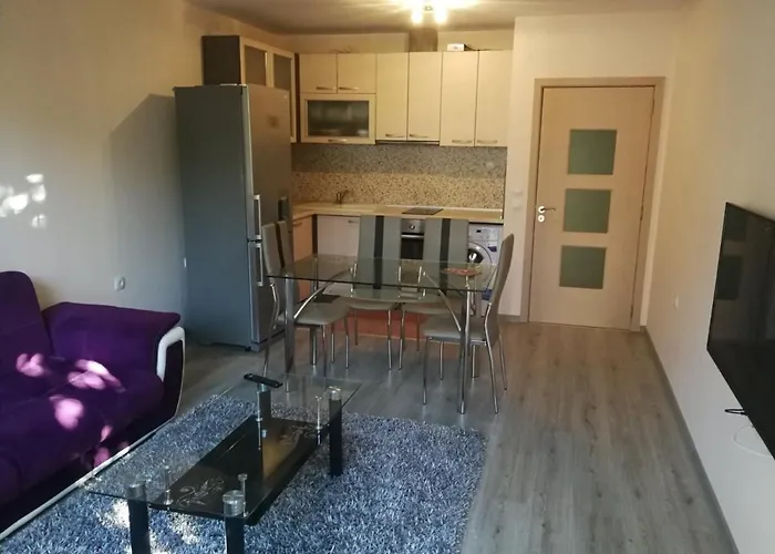 луксозен в идеалния център на град Apartamento