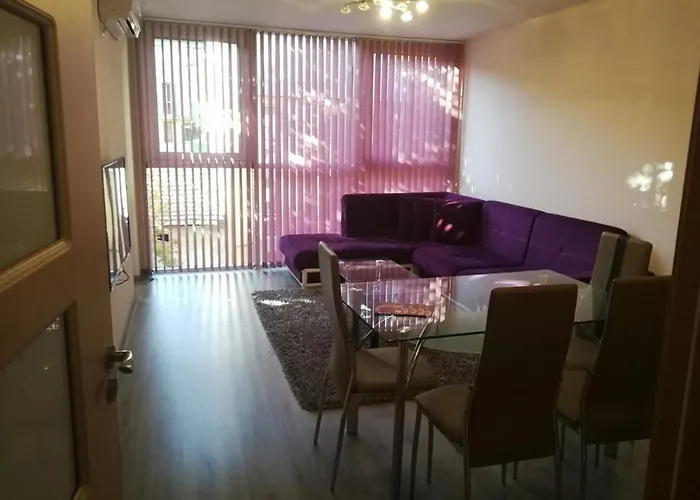 луксозен в идеалния център на град Sandanski